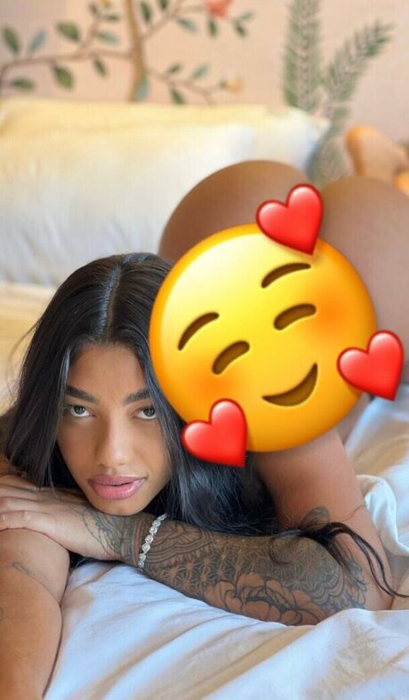 ebenholz-dildo onlyfans erotische exklusive bild