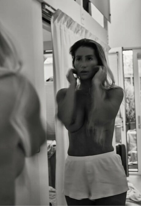 Jem Touchdown top exklusive bild