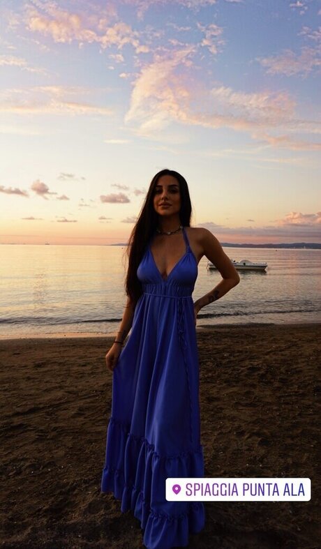 kurvige milf-onlyfans kunst nackt fotos