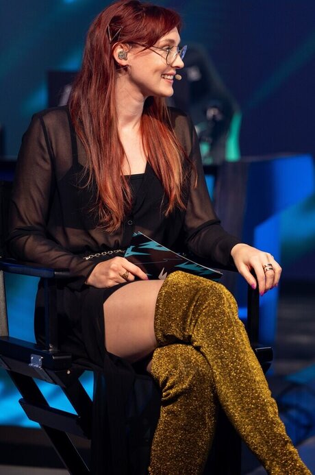 sportliche blonde onlyfans kostenlose xxx archiv