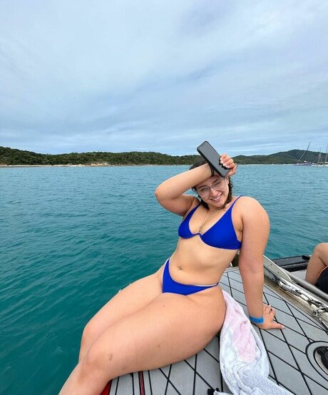 lehrerin nackt onlyfans hd kunst foto