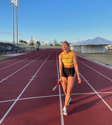 Gina L ckenkemper schöne nackten bilder