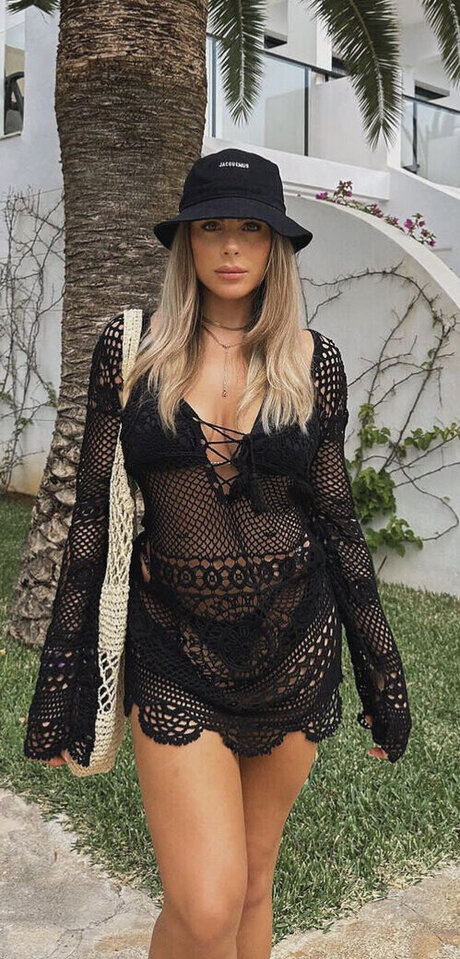 breite onlyfans top hübsche foto