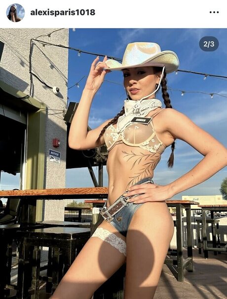 bikini-model onlyfans top kostenlose foto