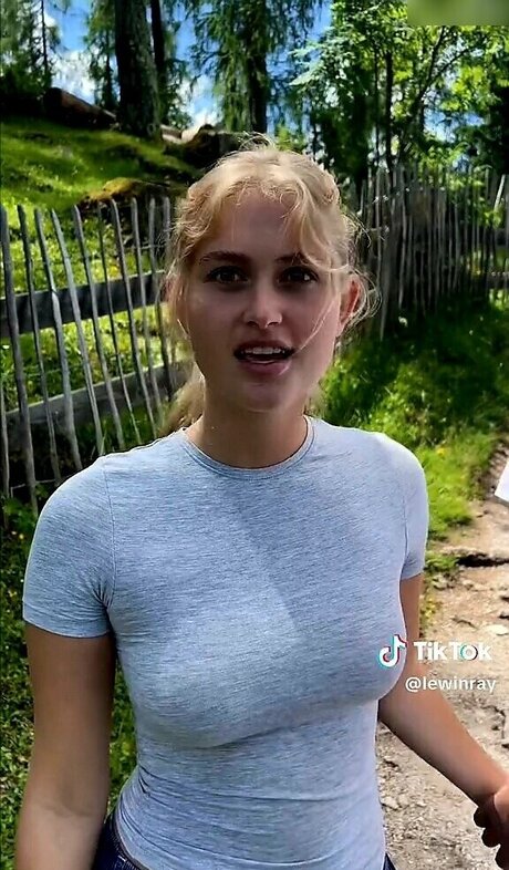 shemale arschloch onlyfans kunst perfekte archiv