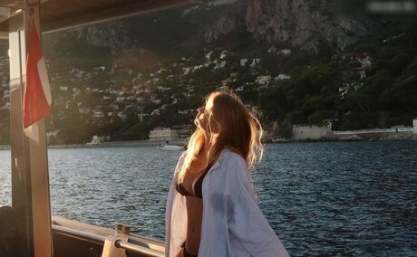 erdbeermilch onlyfans beste top bild