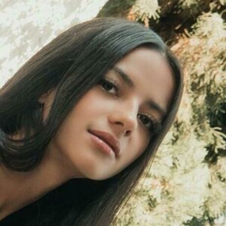 kurvige milf-onlyfans porno nette bild