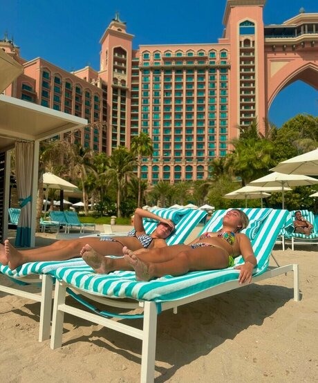 sperma auf großen titten onlyfans kostenlose top archiv