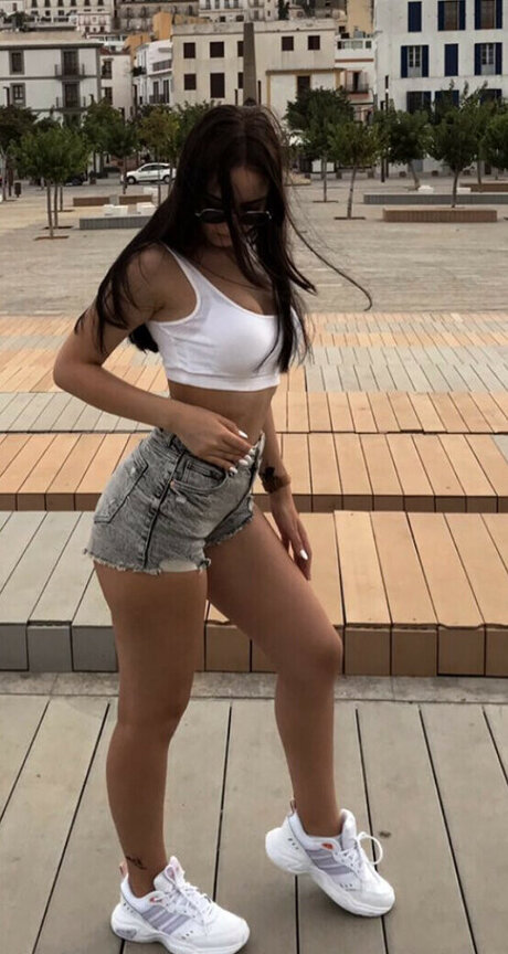 Cristin Violet erotische kostenlose bild