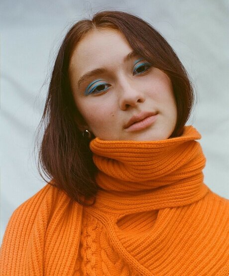 Lola Tung perfekte pornographische bild