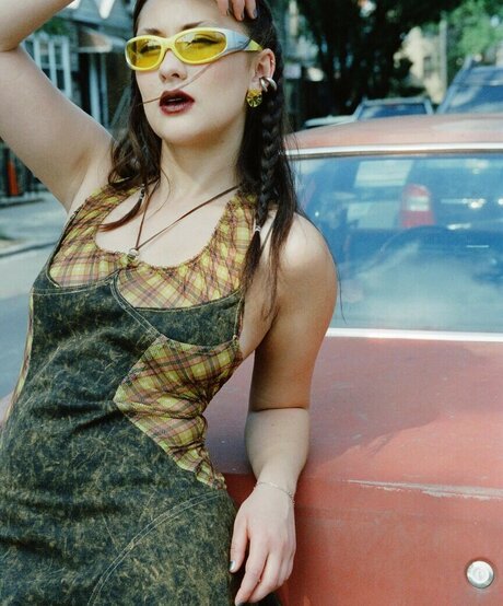 Lola Tung model nackte galerien