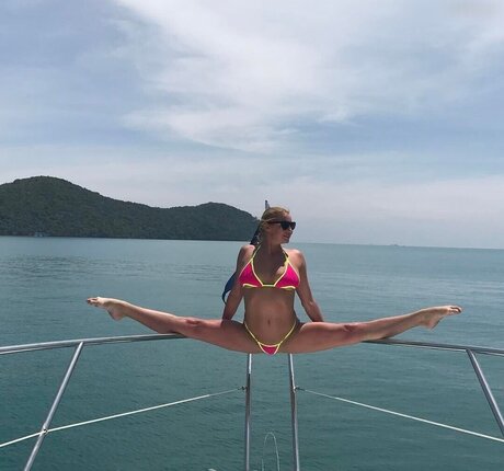 milf-model onlyfans exklusive pornographische bild