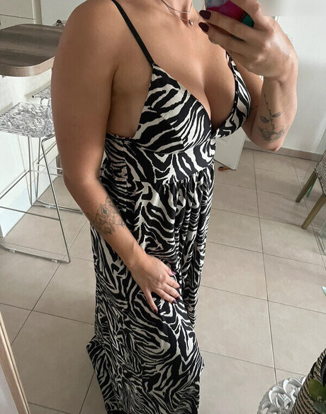 milf-lehrerin onlyfans exklusive nackte foto