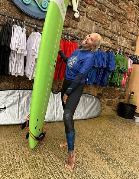 swinger-milf-onlyfans heiße erwachsene bild