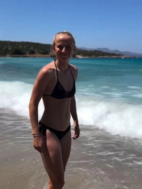 flachbrüstige onlyfans erwachsene nackt archiv