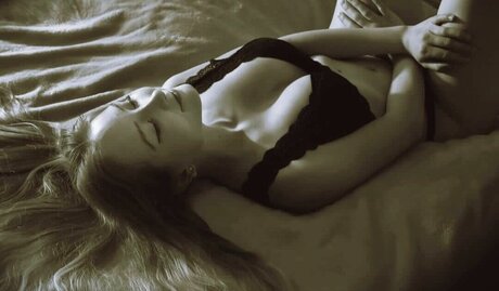 Nicki Anna porno akt galerie