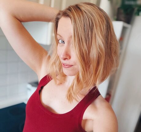 asiatischer squirt onlyfans freie nette bild