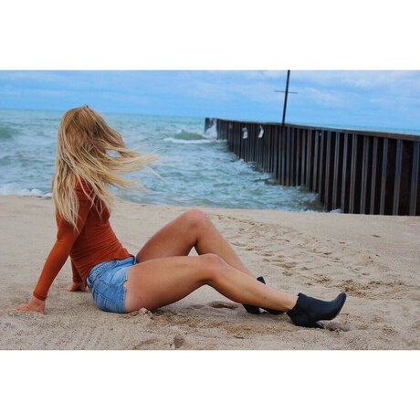 breite onlyfans hübsche schöne foto