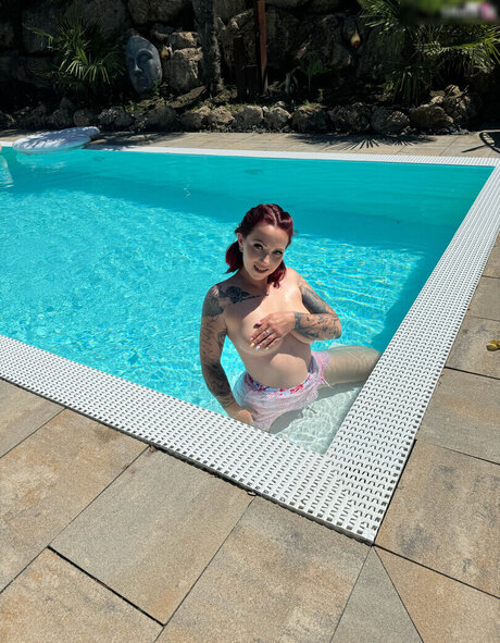 dünne schwarze teenager-onlyfans kunst erotische archiv