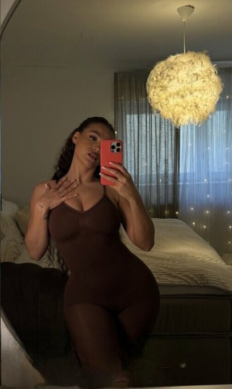 nackte junge onlyfans erwachsene exklusive foto