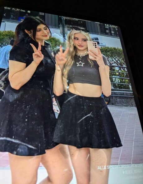 Cum Tributes erwachsene nackt bild