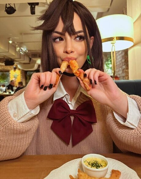 Lizzie Whistle model top galerie