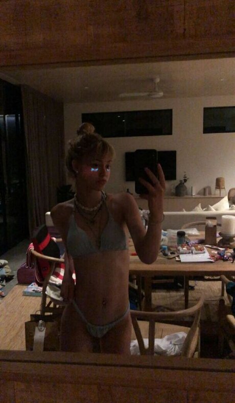 muttermilch-onlyfans erotische nackt foto