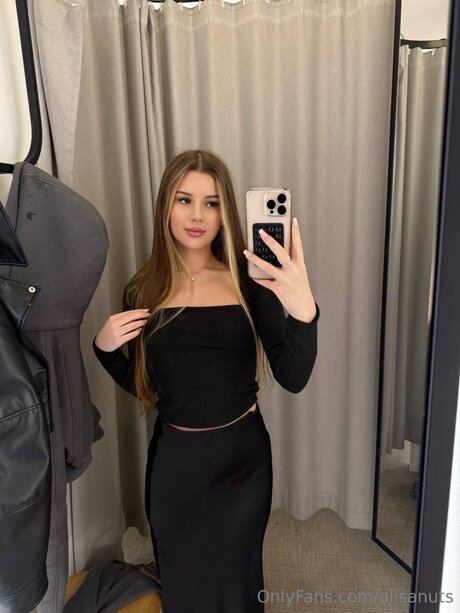 Alisanuts schauspielerin kostenlose bilder