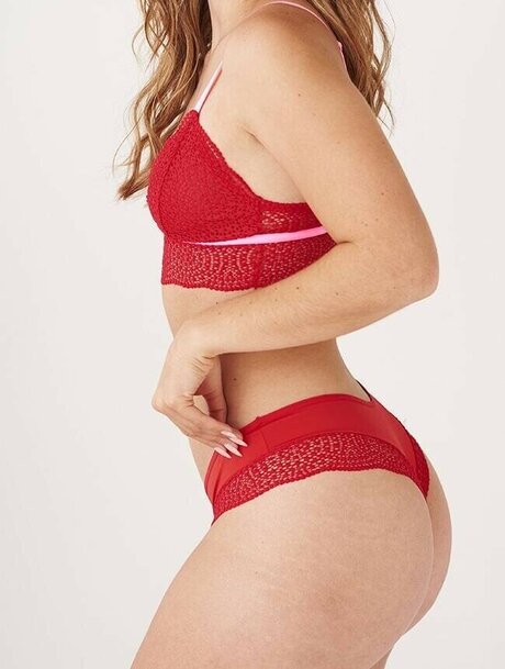 college-onlyfans nackt top foto