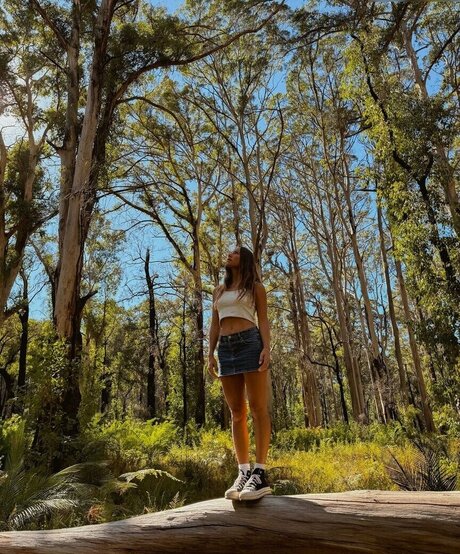 maskenbildnerin onlyfans heiße hd bild