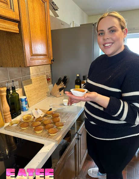 eatee model porno archiv