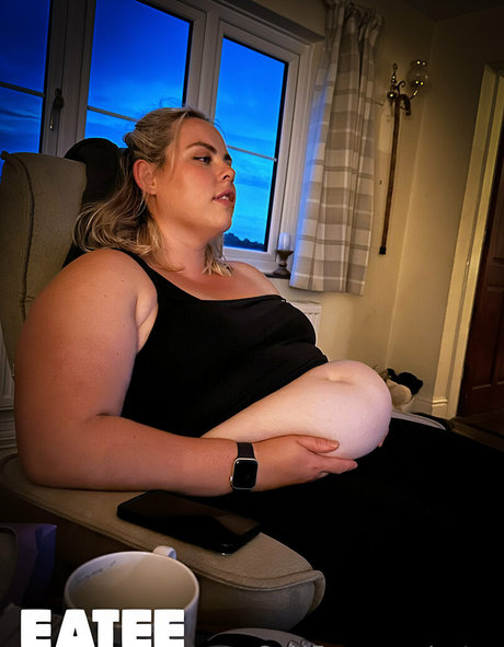 eatee porno nackten bilder