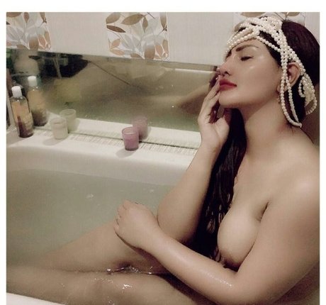 Sisca Mellyana top exklusive foto