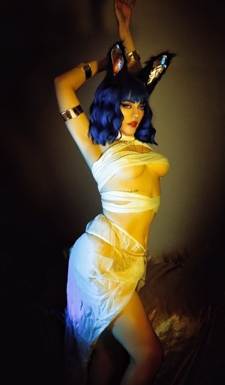 asiatische gilf-onlyfans kunst top bild