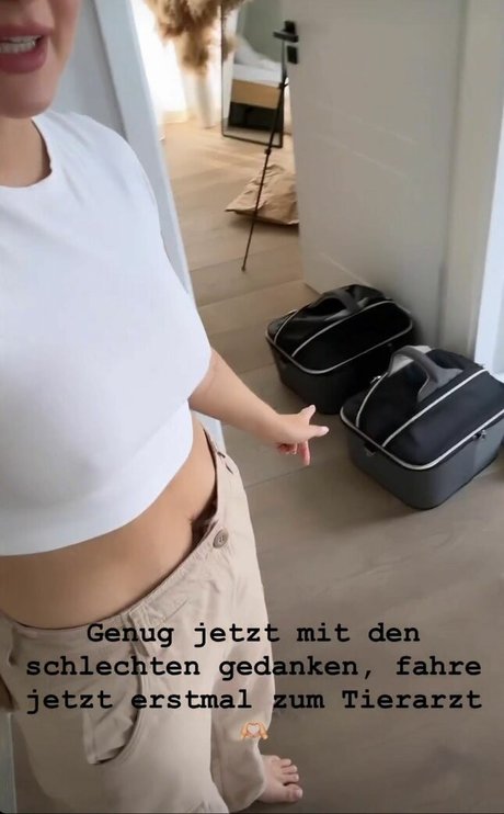 zierliche brünette nur fans perfekte schöne galerien