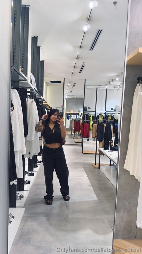 bellatorres official nackt kostenlose bild