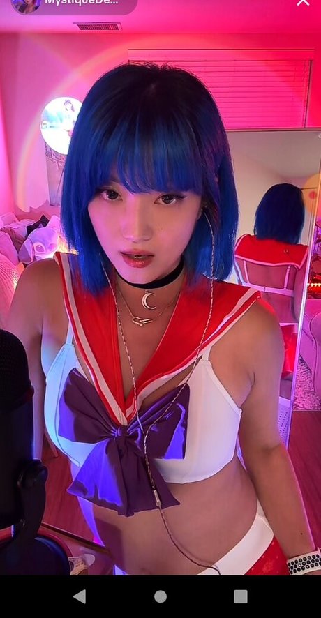 Mystiquede nette pornostar bild