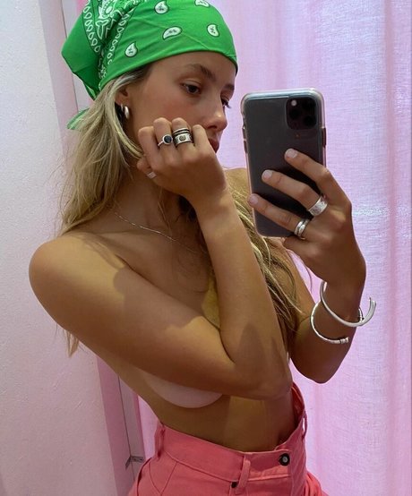 dünne schwarze teenager-onlyfans porno schöne fotos