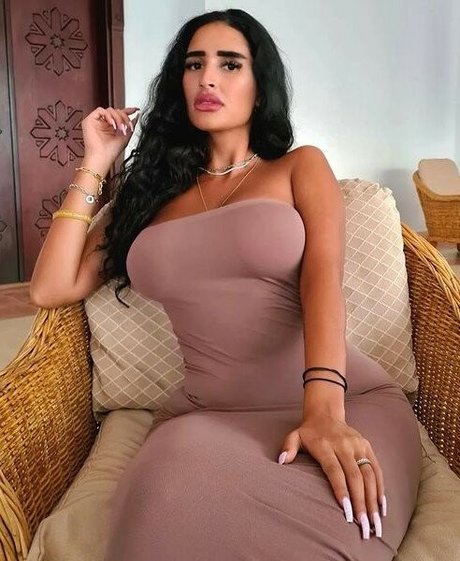 Tania Barbosa sexy kunst bilder