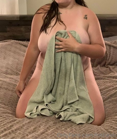 fostleah model exklusive bild