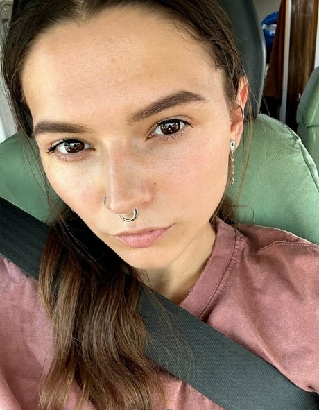 ebenholzmodell onlyfans perfekte kunst archiv