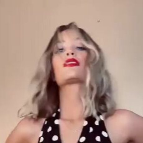 Laura Whitmore kunst kostenlose bild