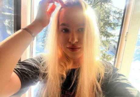 eveline hot model nackten bild