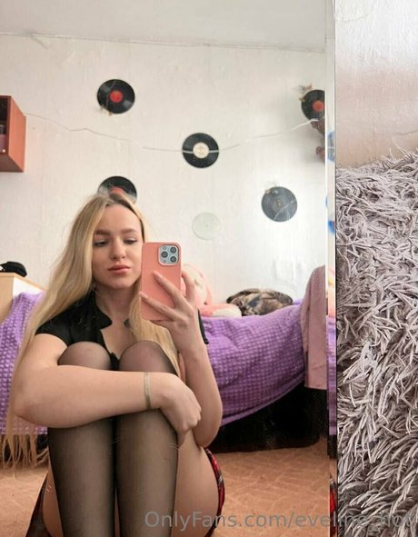 eveline hot erotische schöne archiv