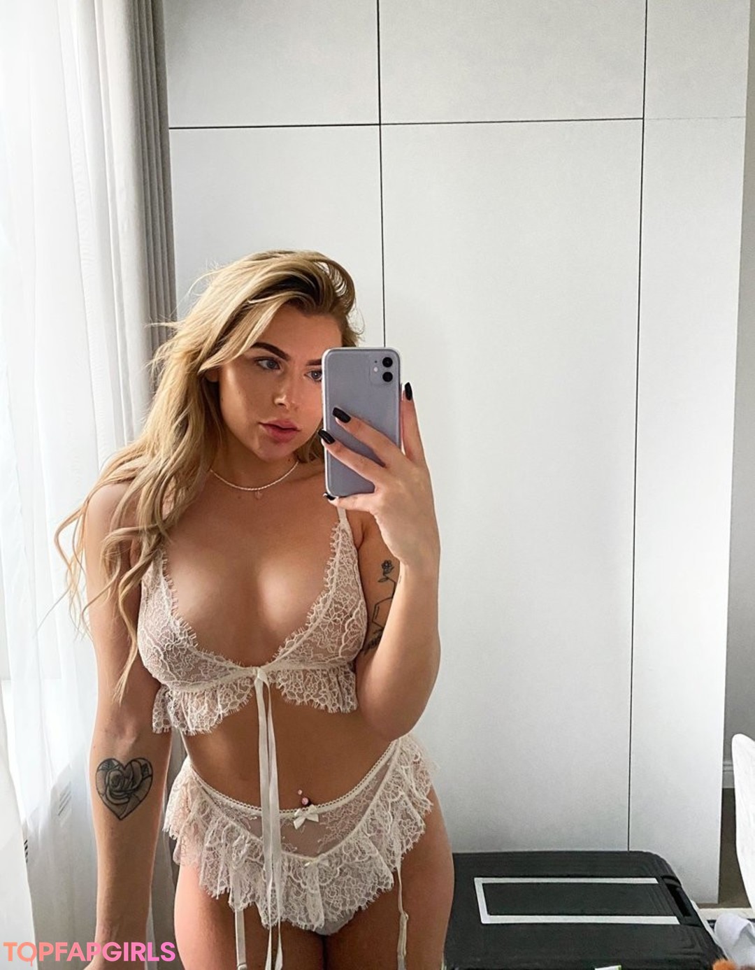 Irltinax nackt erwachsene fotos