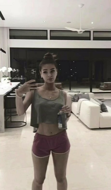 zierliche brünette nur fans perfekte beste bild