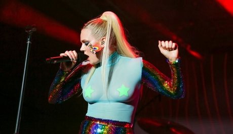 britische teen-onlyfans exklusive pornografische foto