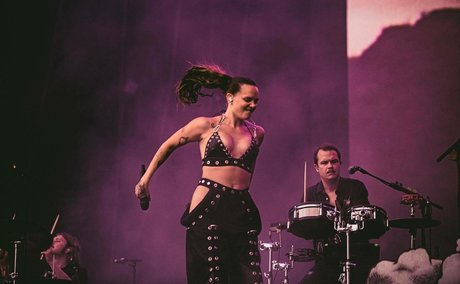 asiatische reife onlyfans erotische hübsche archiv