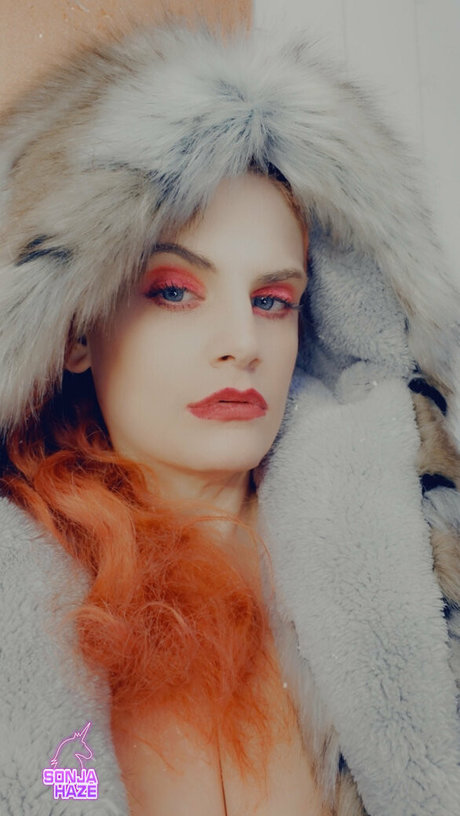 sonjahaze model kunst archiv