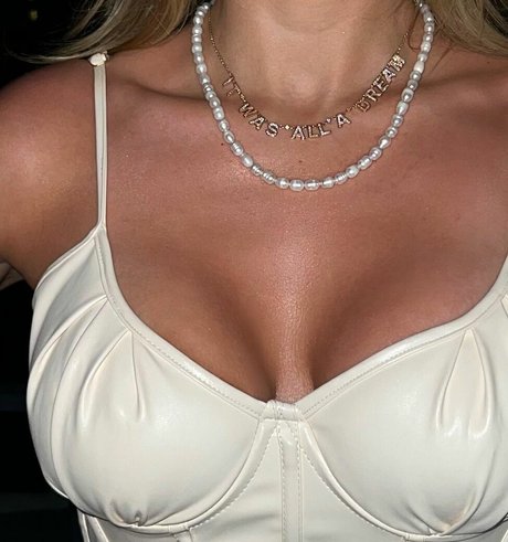 milf-orgie onlyfans kunst nackte archiv